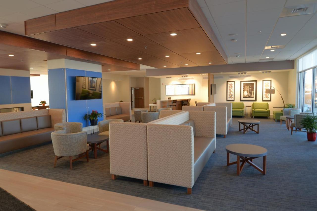 Holiday Inn Express & Suites Onalaska - La Crosse Area By Ihg Exterior foto